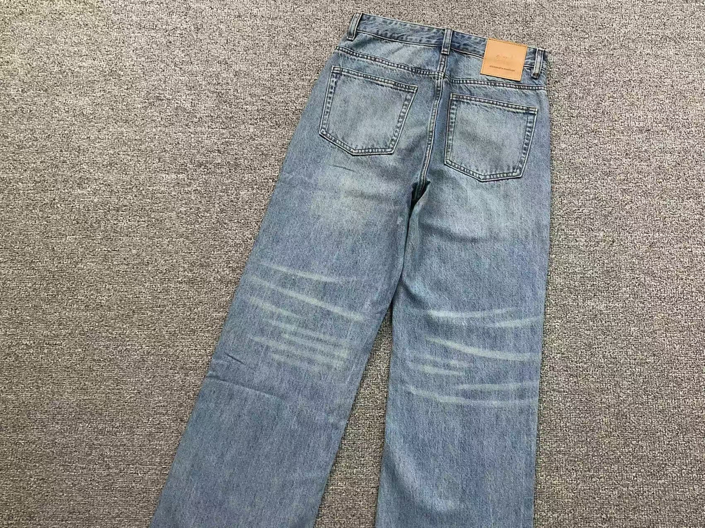 Calça Jeans AMI Paris WideLeg Lavagem