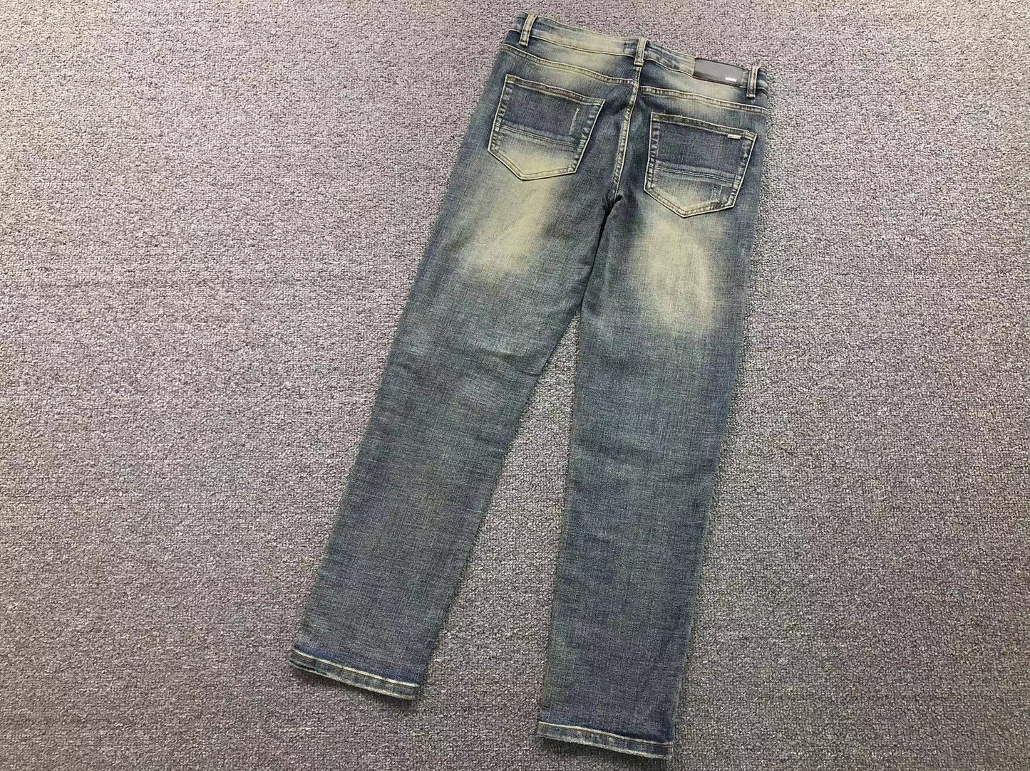 Calça AMIRI Vintage Blue Ribbed Destroyed Denim