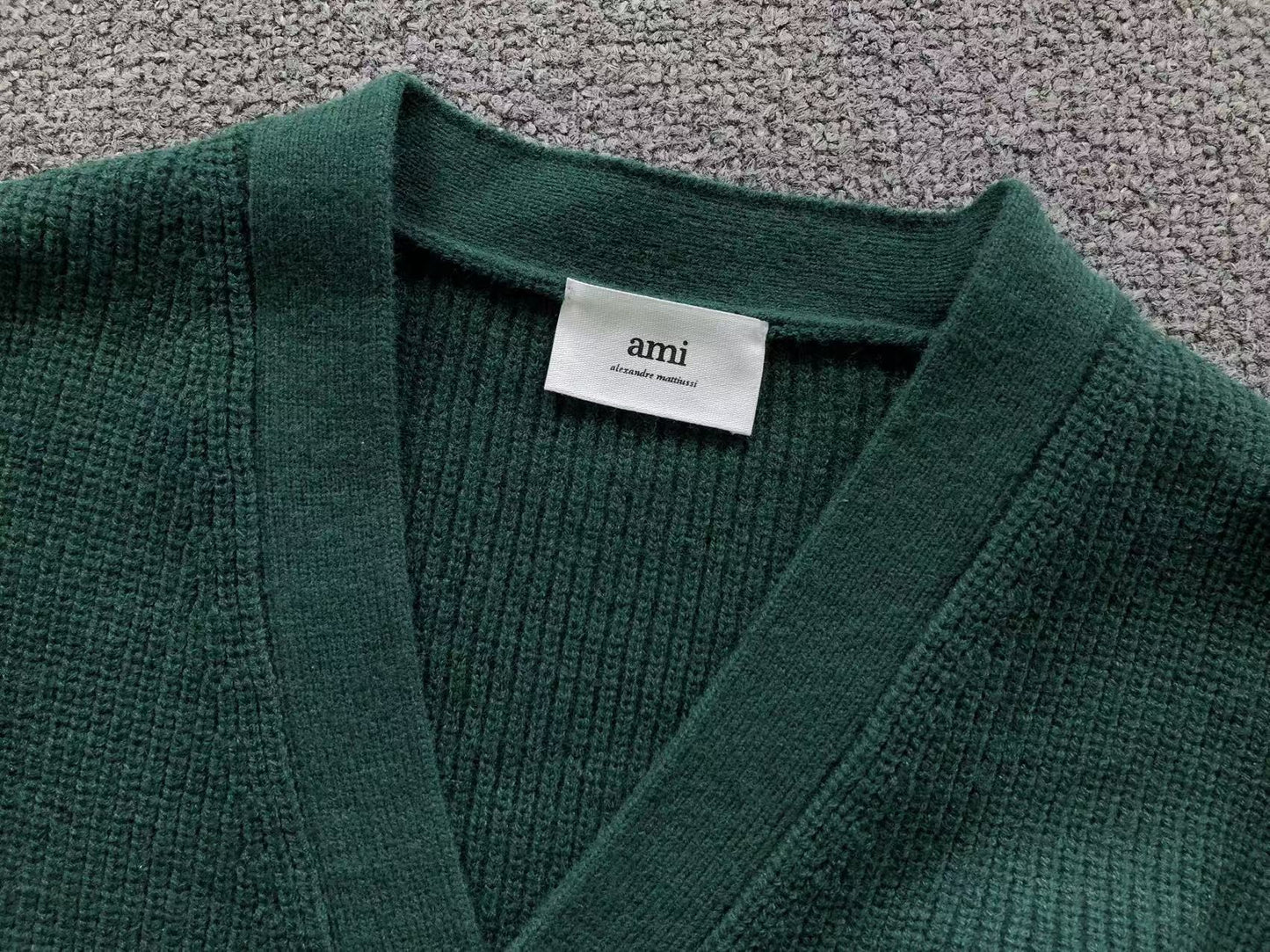 Suéter AMI Paris Classic Cardigan