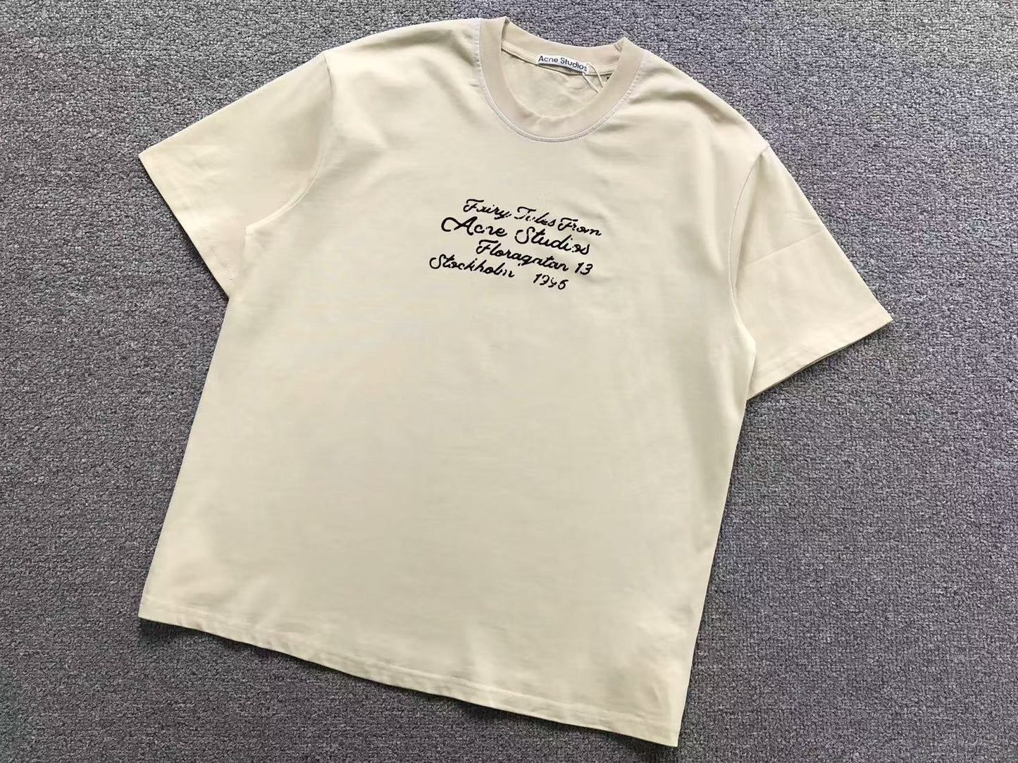 Camiseta Acne Studios Floralgatan 13