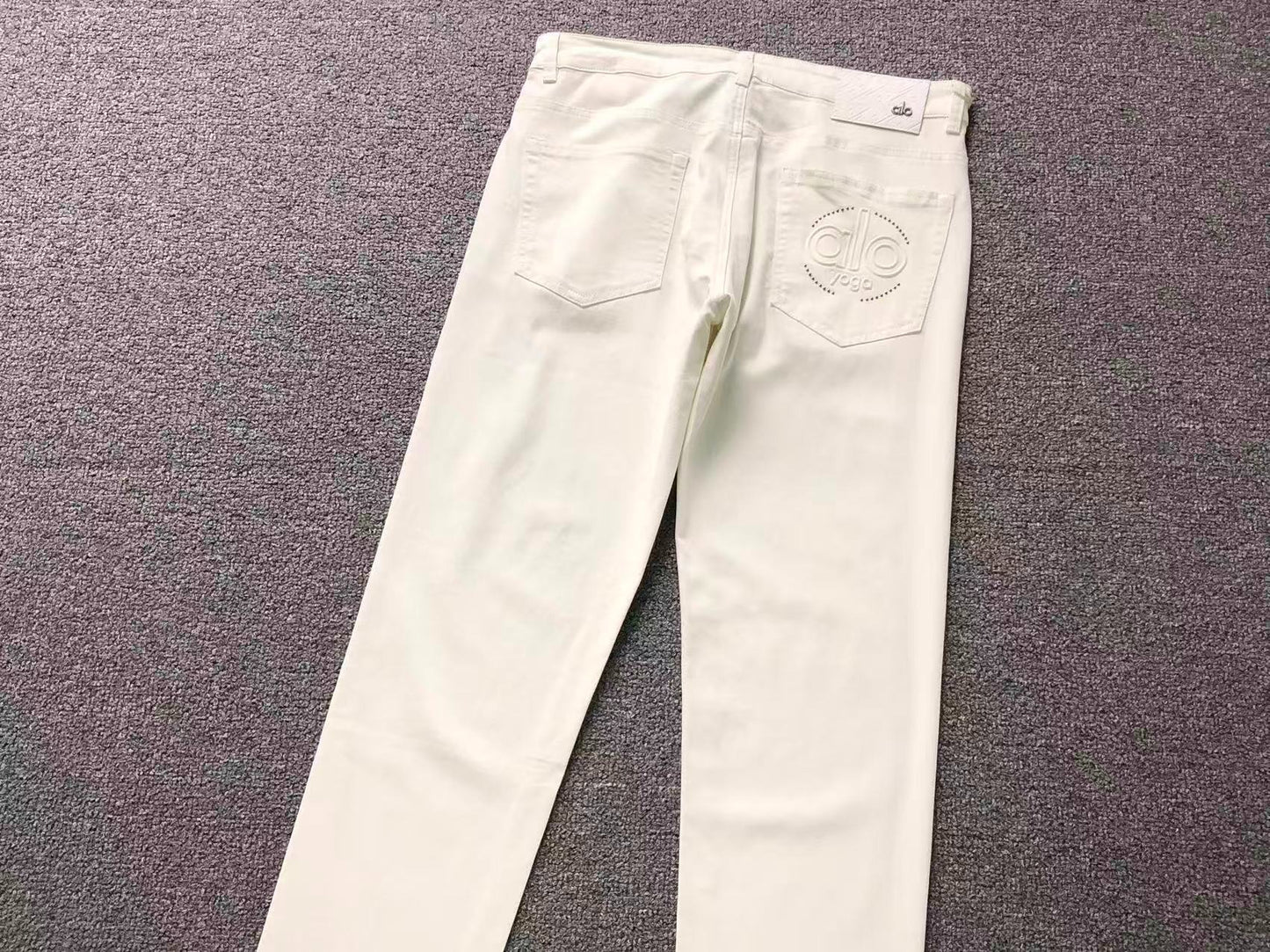 Calça ALO jeans reta branco