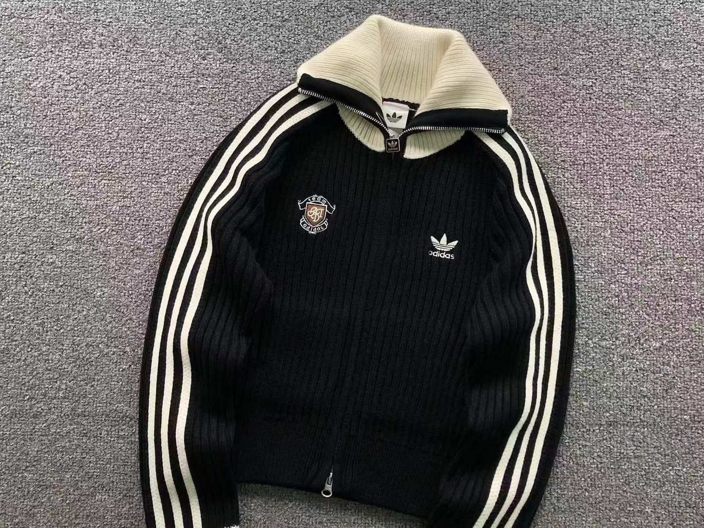 Suéter Adidas feminina Ribbed Knit Track Jacket