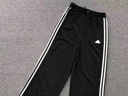 Calça Adidas Classic 3-Stripes Track Pants