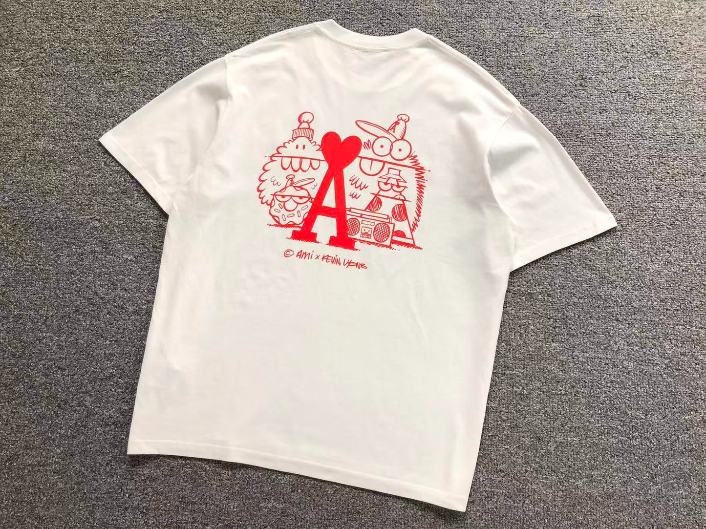 Camiseta AMI Paris Back Print Kevin Lyons