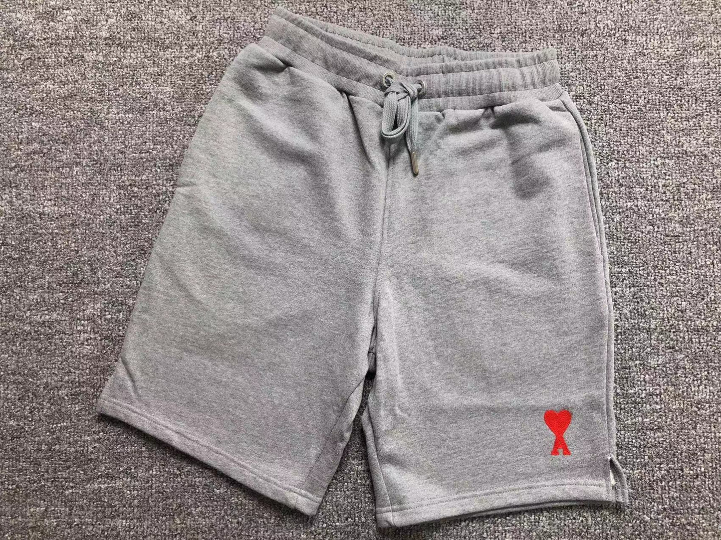 Short AMI Paris Heart Logo