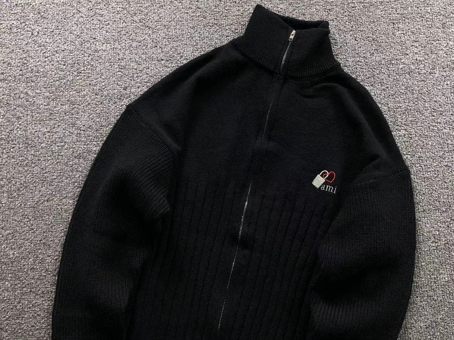 Suéter AMI Paris Gola Alta Zip Heartlock