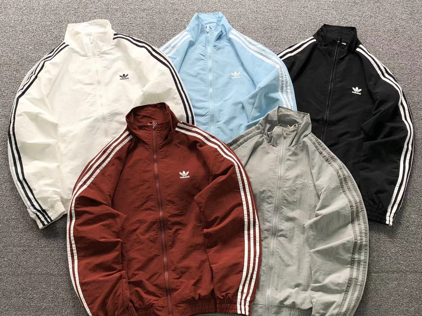 Jaqueta Adidas Archive Silent Motion Windbreaker