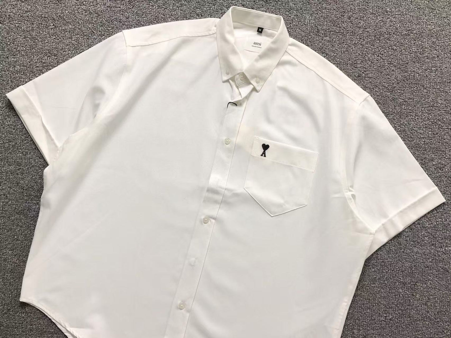Camisa AMI Paris Signature Heart Oxford Minimal
