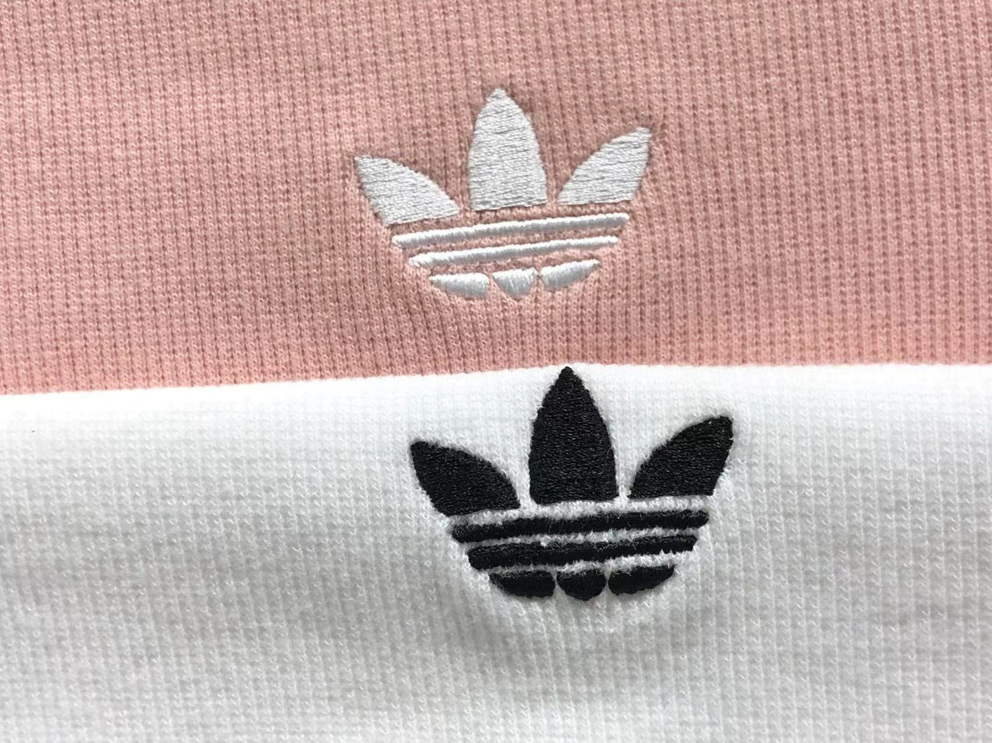 Camiseta Adidas Originals Slim Stripes Feminina