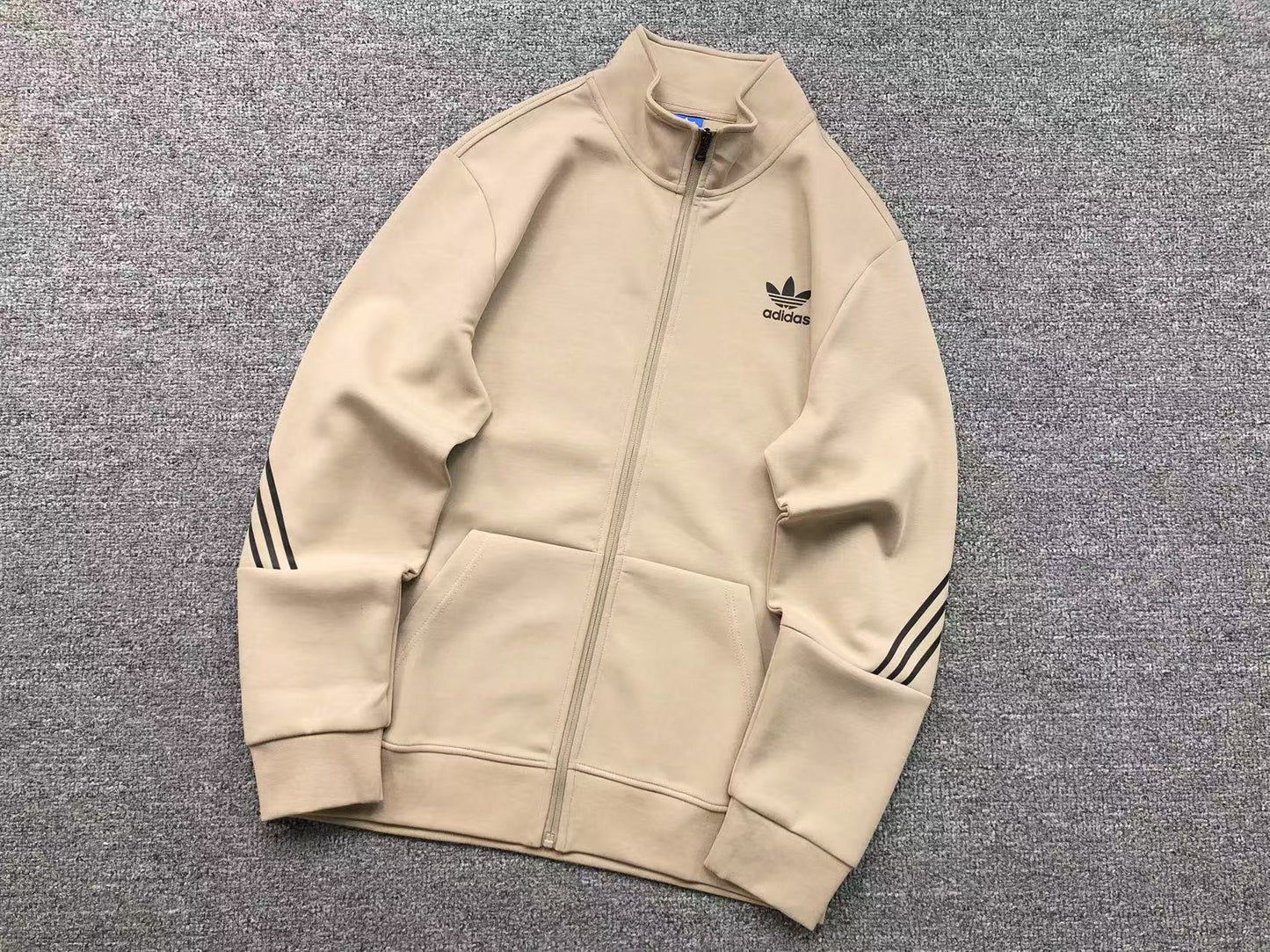 Moletom Adidas Minimal Stripe Track