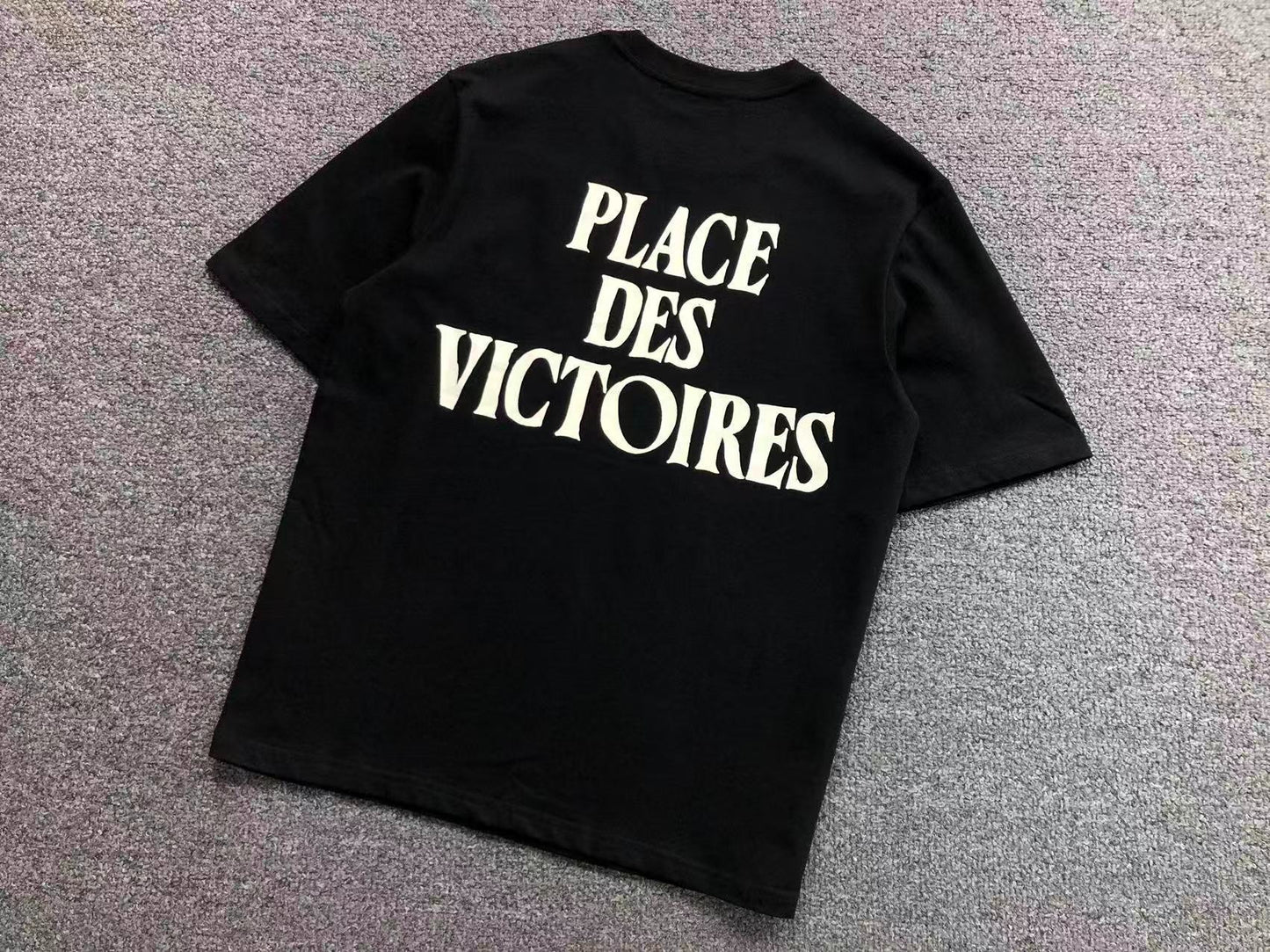 Camiseta AMI Paris Place des Victoires