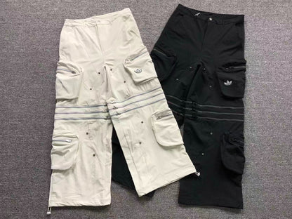 Calça Adidas Convertible Cargo Pants