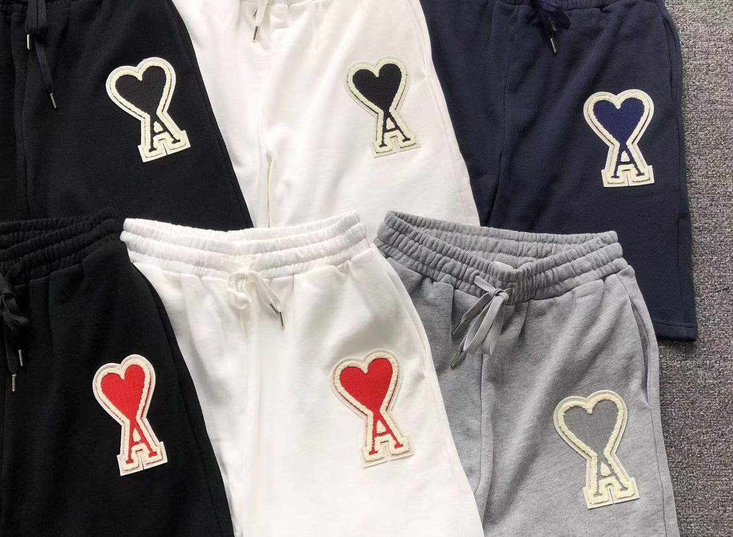 Short AMI Paris Big Heart Logo
