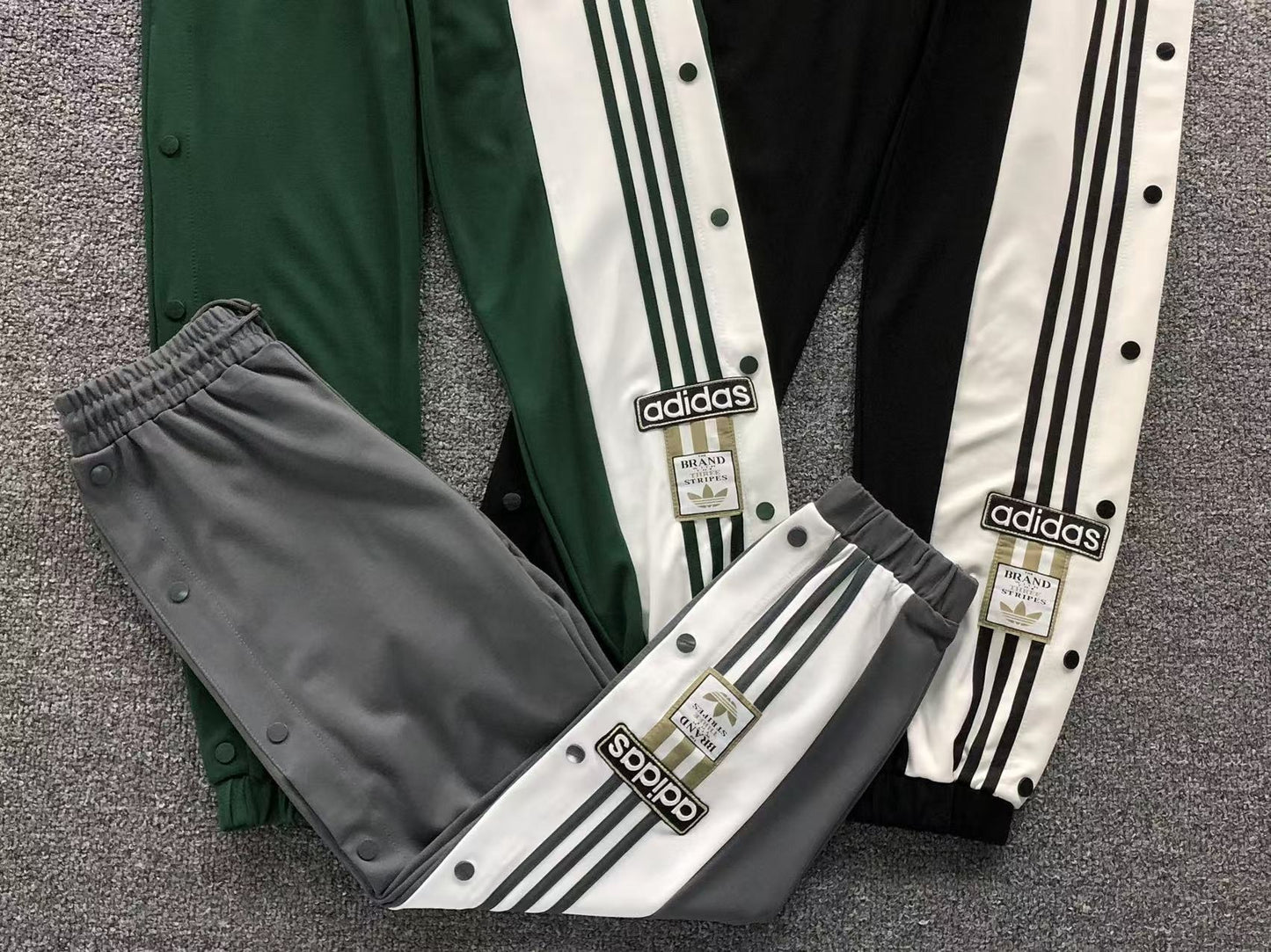 Calça Adidas Snap Track Pants