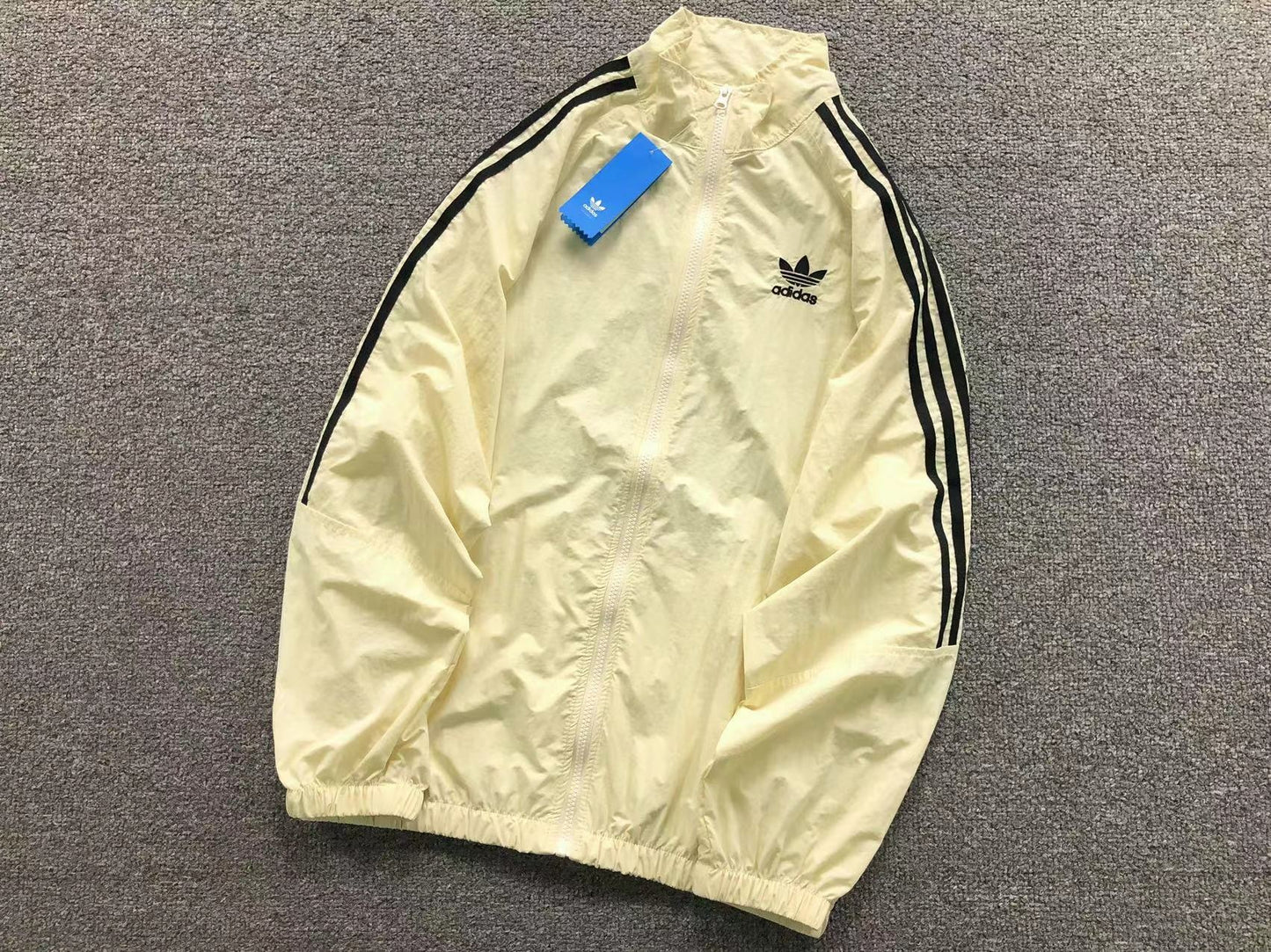 Jaqueta adidas Breeze Nylon Jacket