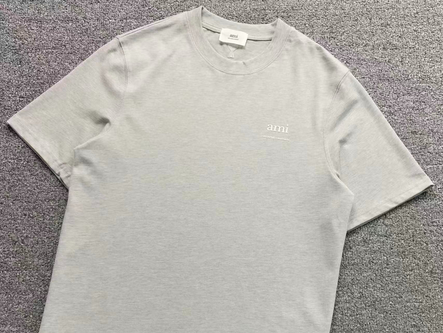 Camiseta AMI Paris Signature Small Logo