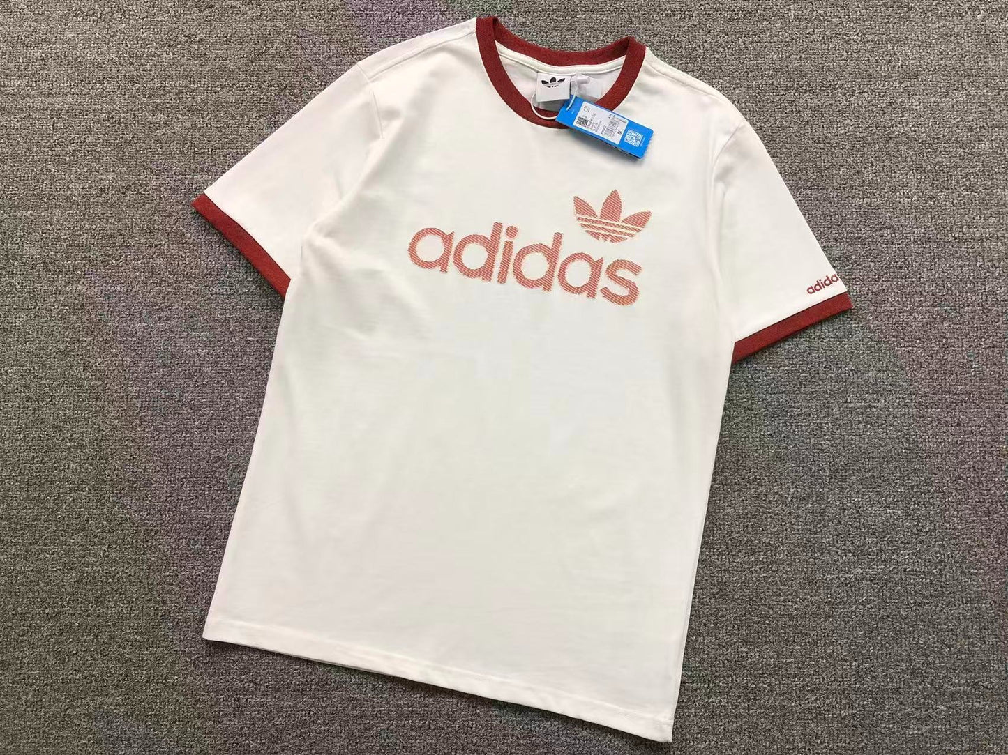Camiseta Adidas Originals Essential