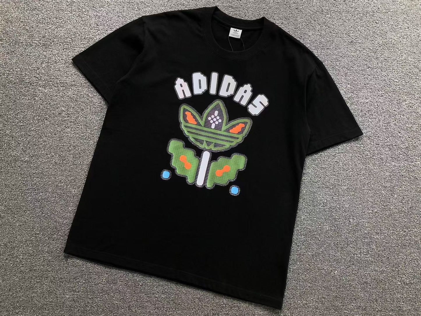 Camiseta Adidas Trefoil Bug