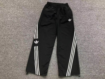 Calça Adidas Utility Track Cargo