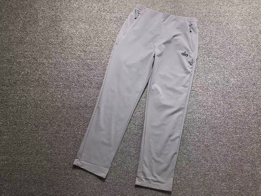 Calça elástica ALO moletom cargo