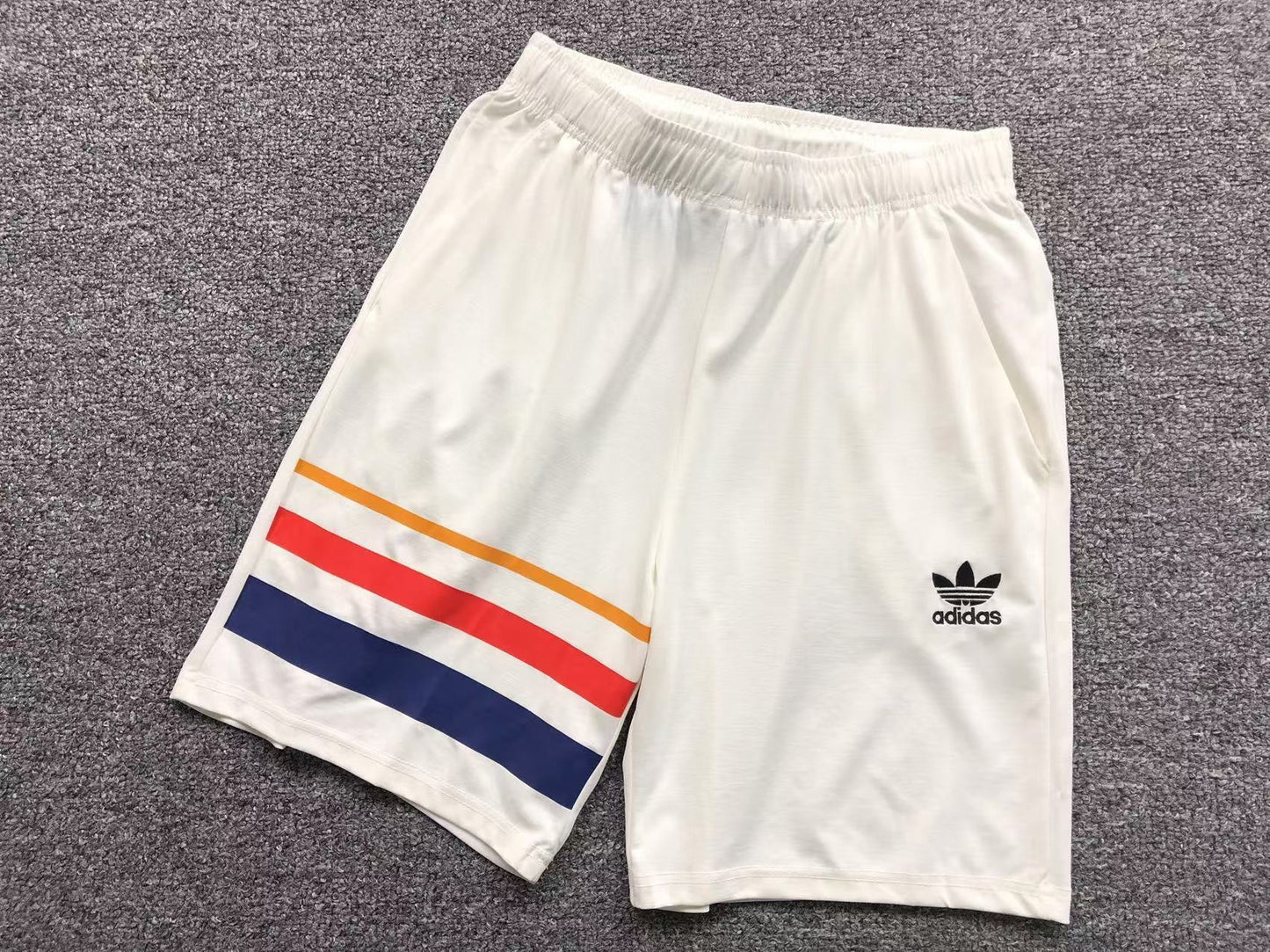 Short adidas Originals Retro Stripe