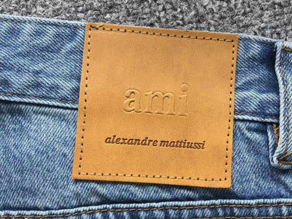 Calça Jeans AMI Paris WideLeg Lavagem