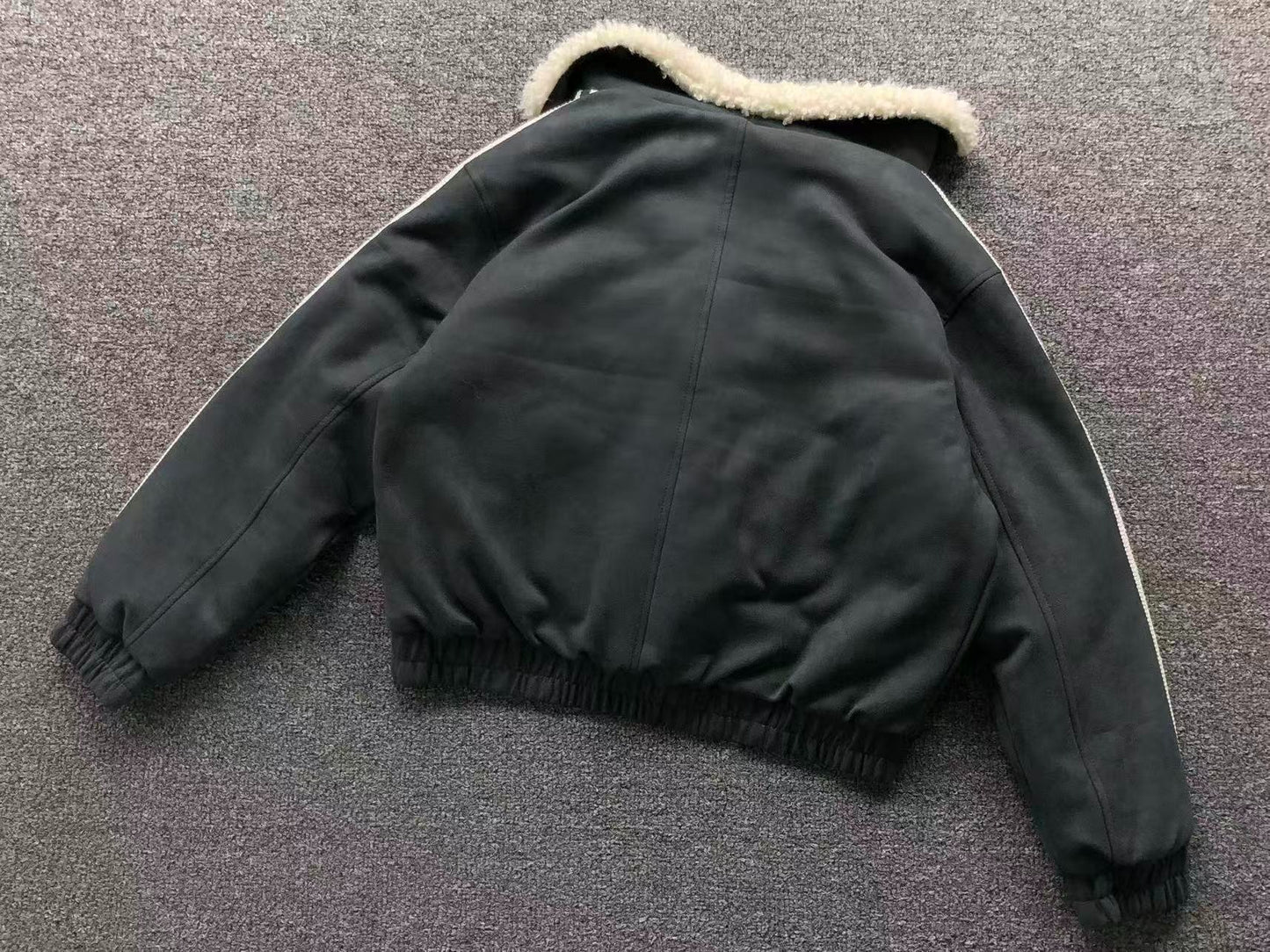 Jaqueta Adidas Feminina Sherpa Suede Winter Jacket