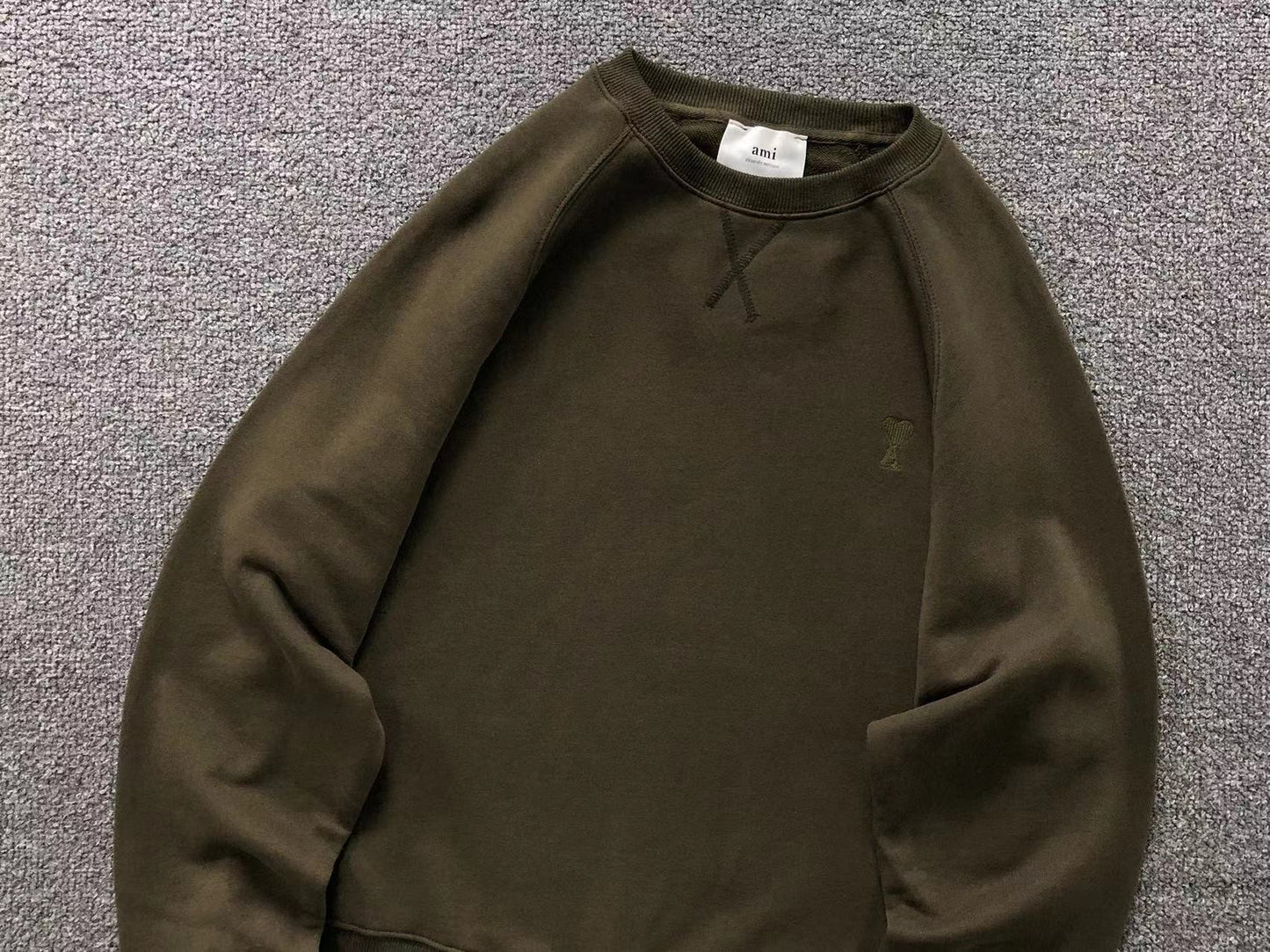 Moletom AMI Paris Crewneck Minimal Ami de Cœur