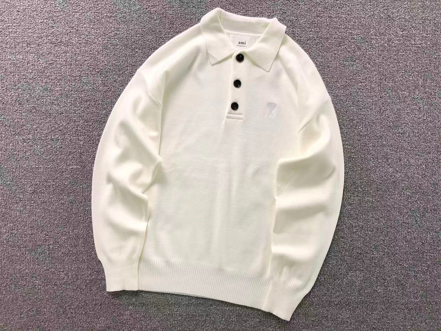 Suéter Polo AMI Paris Coração Minimal