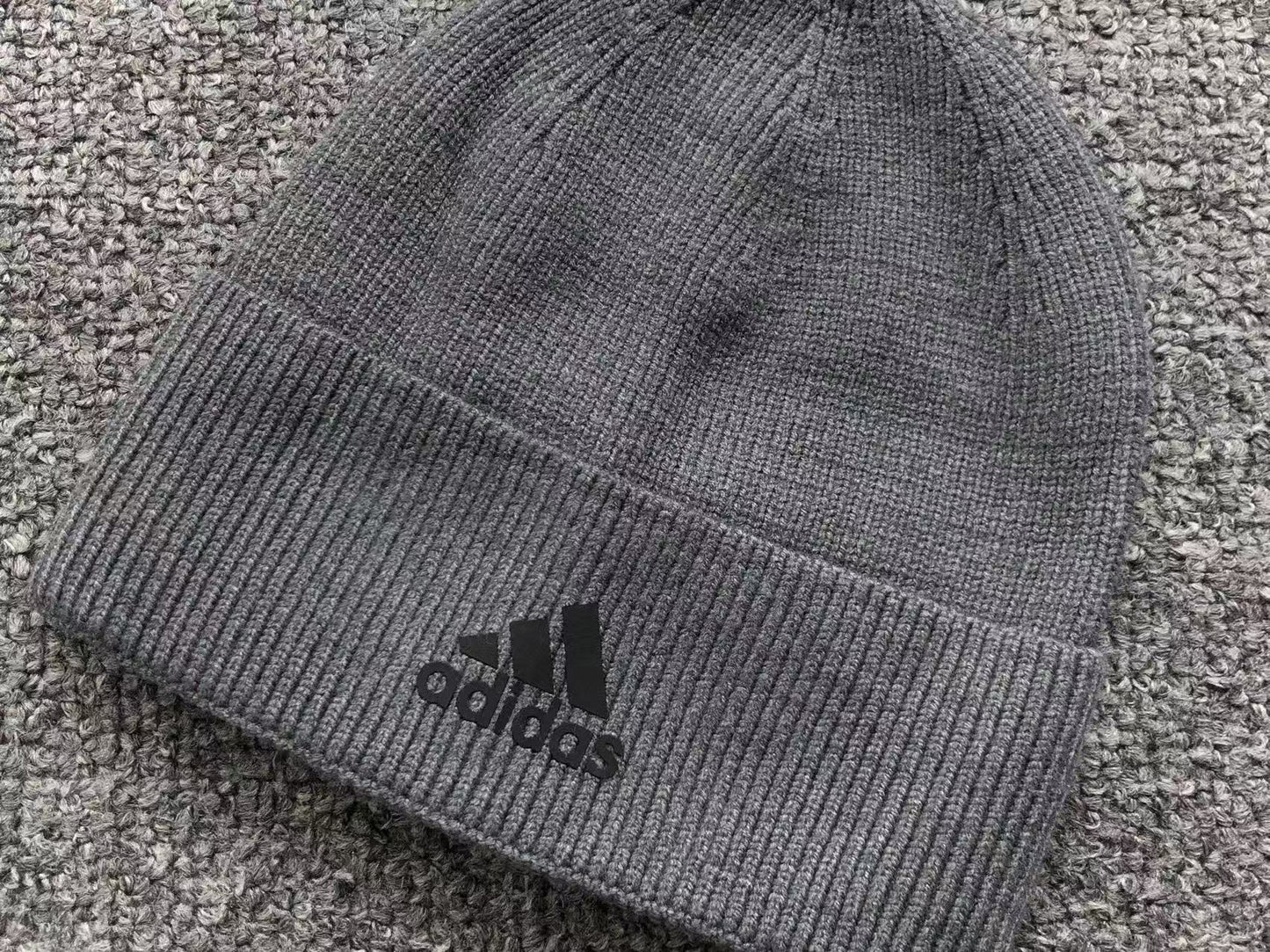 Touca adidas Core Knit