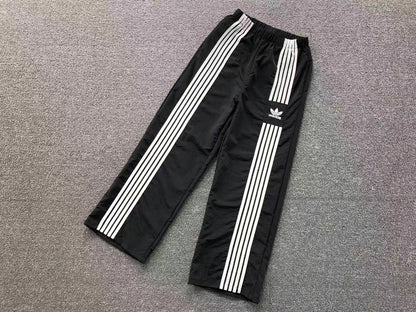 Calça Adidas Wide Track Stripes