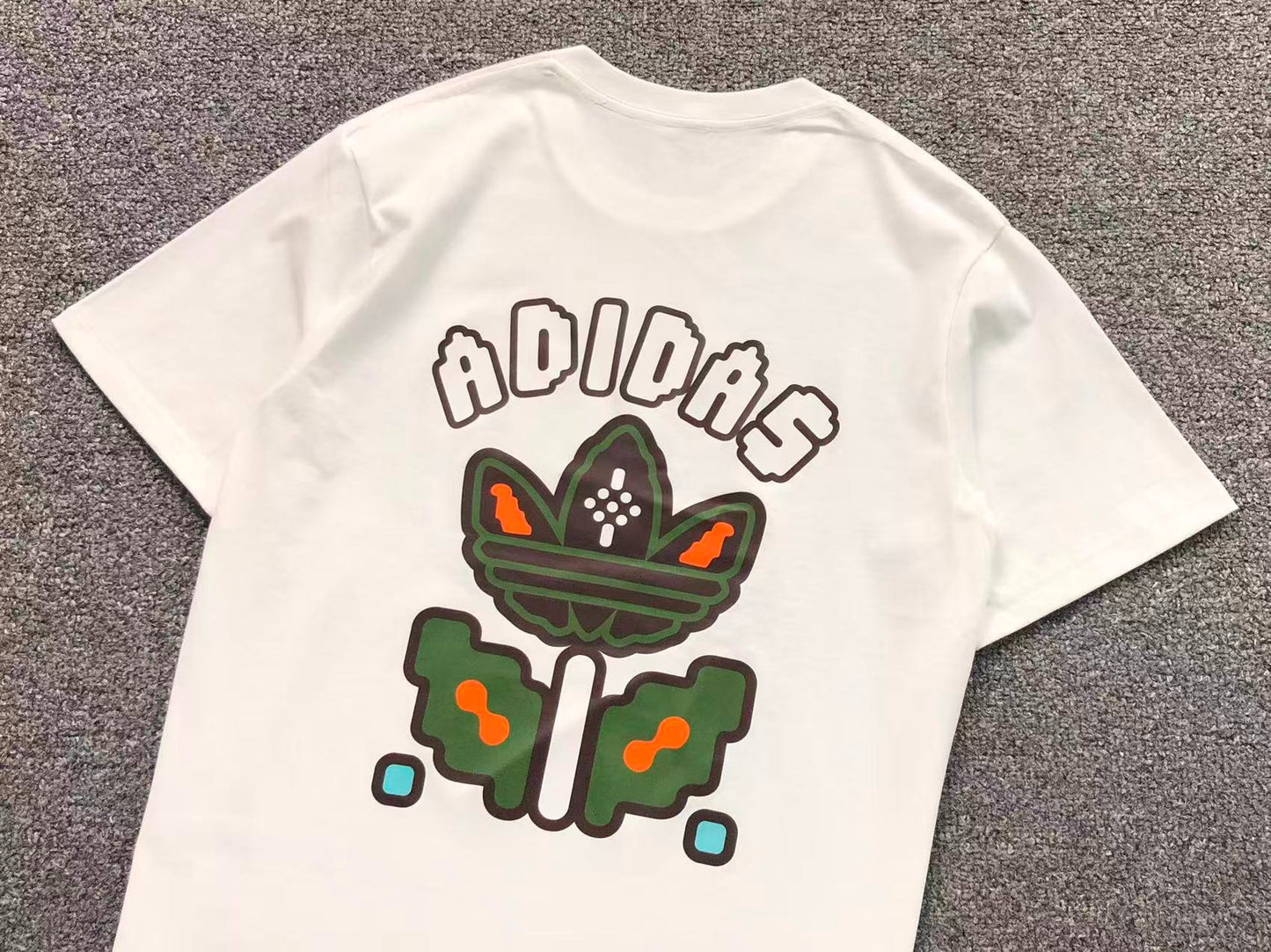Camiseta Adidas Originals Back Graphic