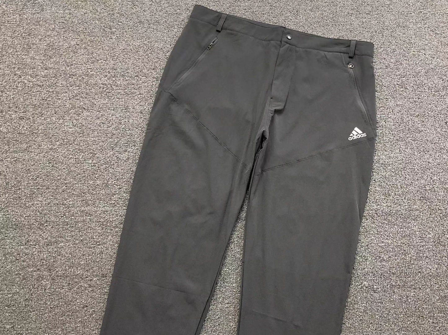 Calça Adidas Tech Utility Pants