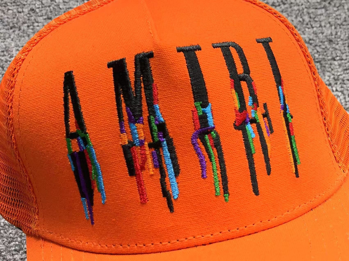 Boné Trucker AMIRI Glitch Logo White