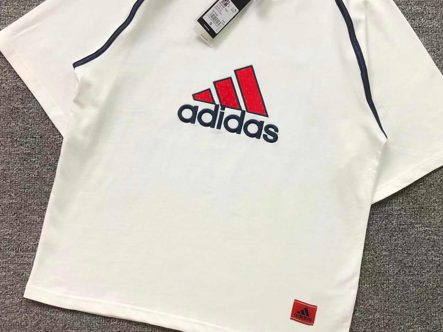 Camiseta Adidas Active Logo