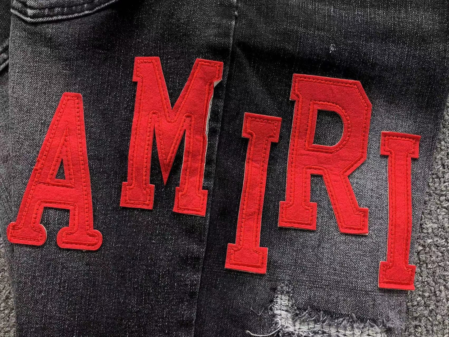Calça AMIRI Signature Red Logo Jeans