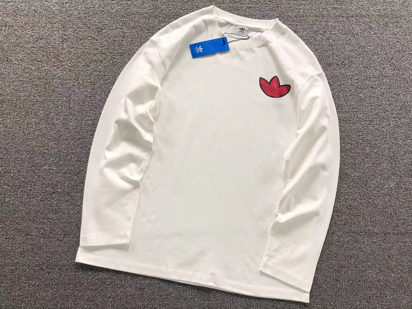 Moletom Adidas Red Badge Crew