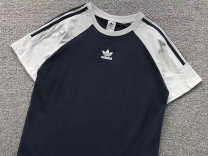 Camiseta Adidas Raglan Contrast Feminino