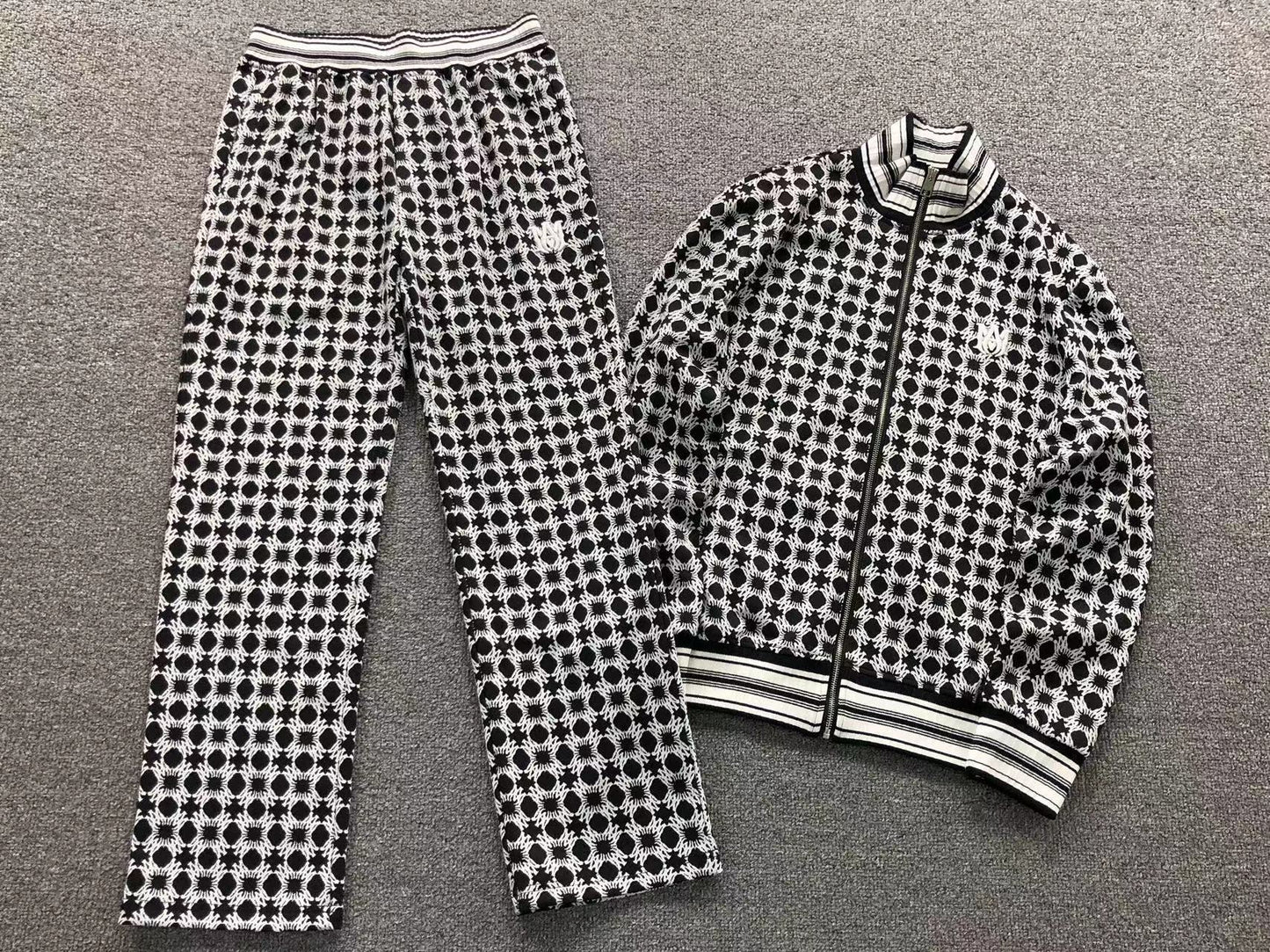 Conjunto AMIRI Monogram Track
