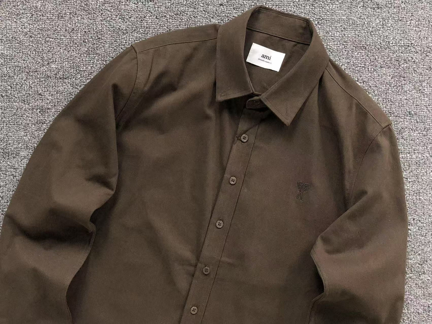 Camisa AMI Paris Classic Heart Manga Longa