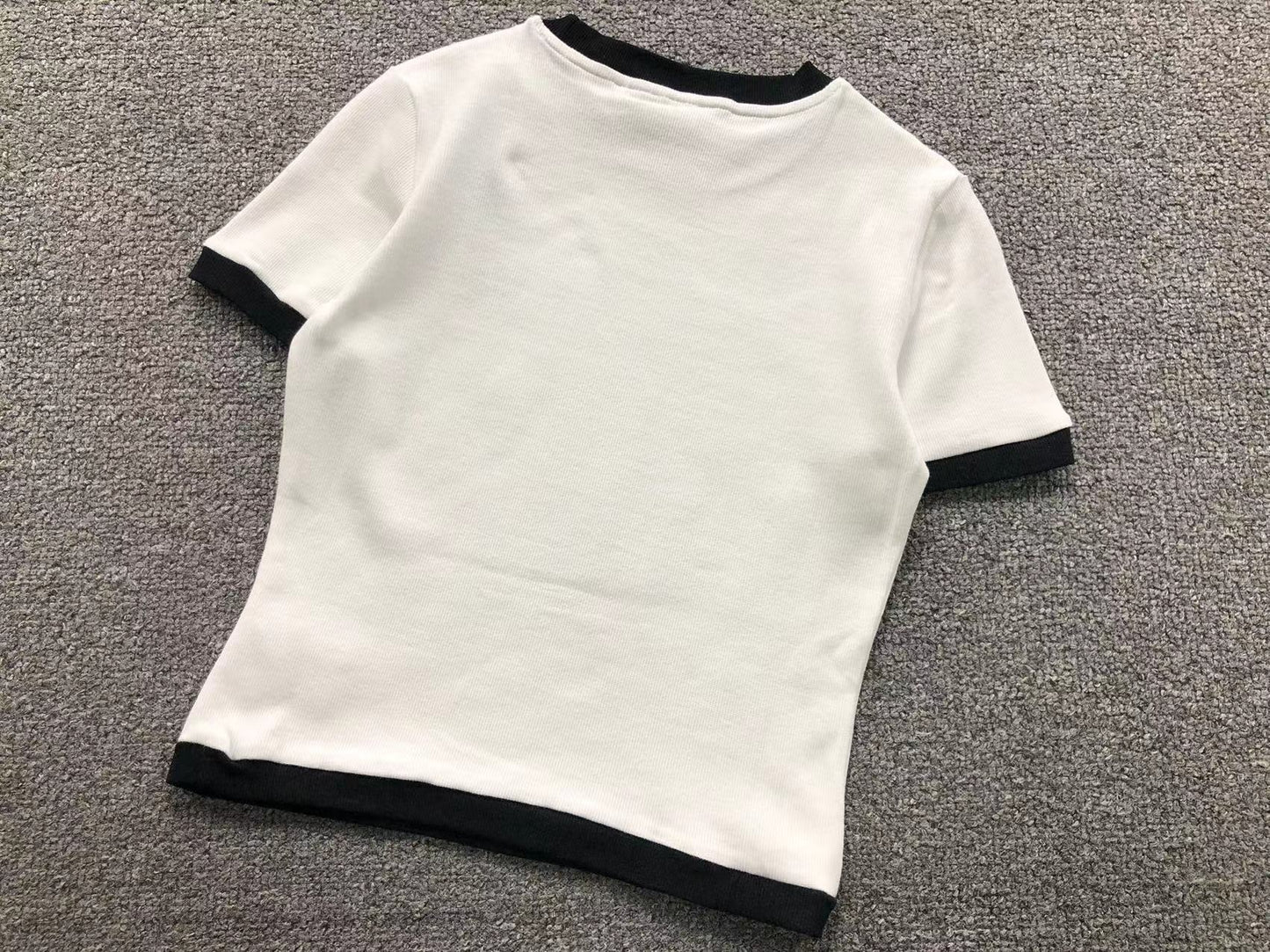 Camiseta Adidas Originals Slim Stripes Feminina