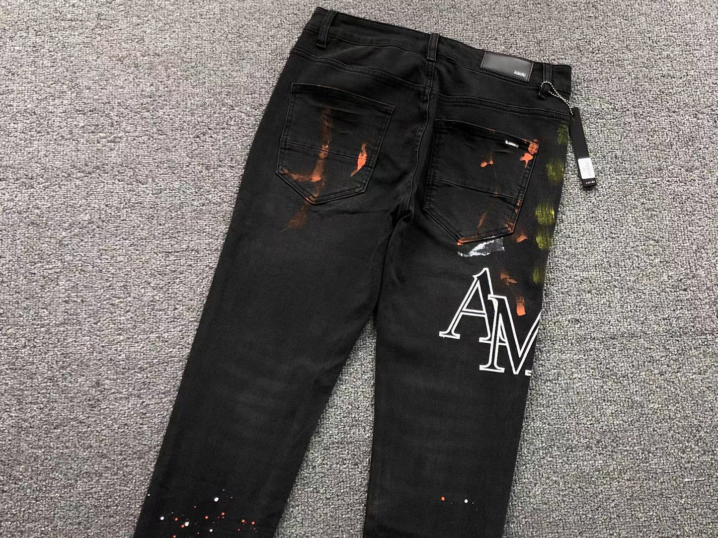 Calça AMIRI Logo Paint Splatter Black Denim