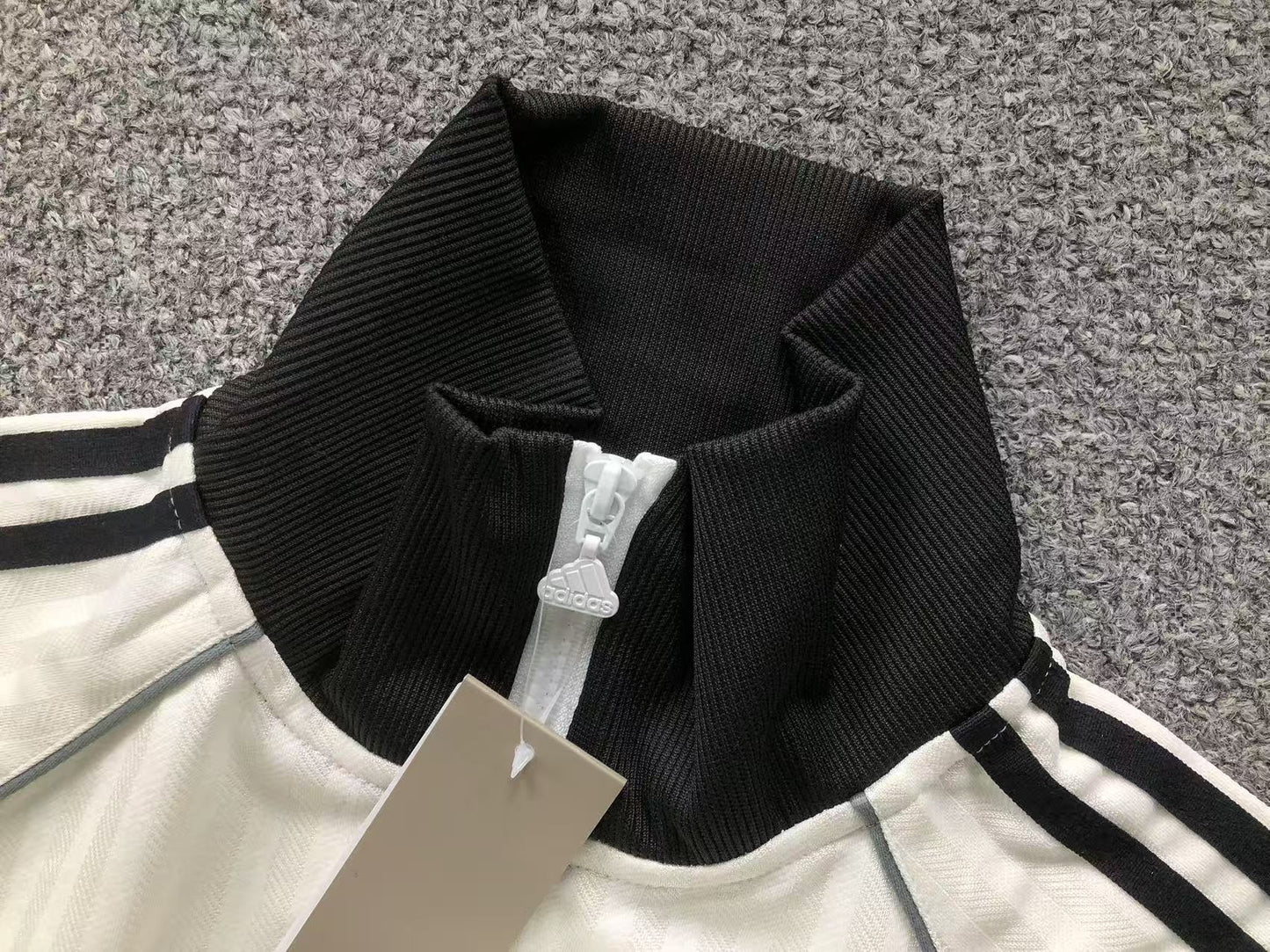 Moletom Adidas Euro Track Style