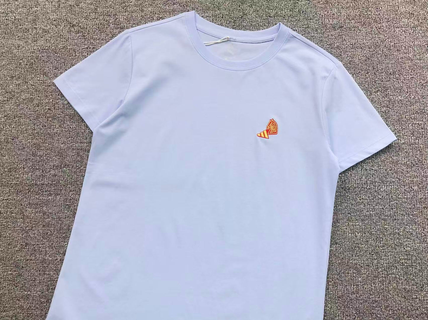 Camiseta Adidas Mini Icon Essentials Feminina
