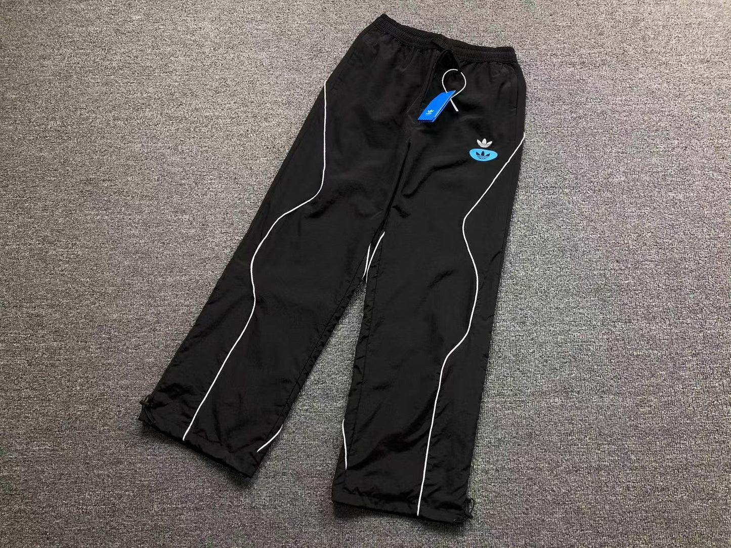 Calça Adidas Y2K Track Flow