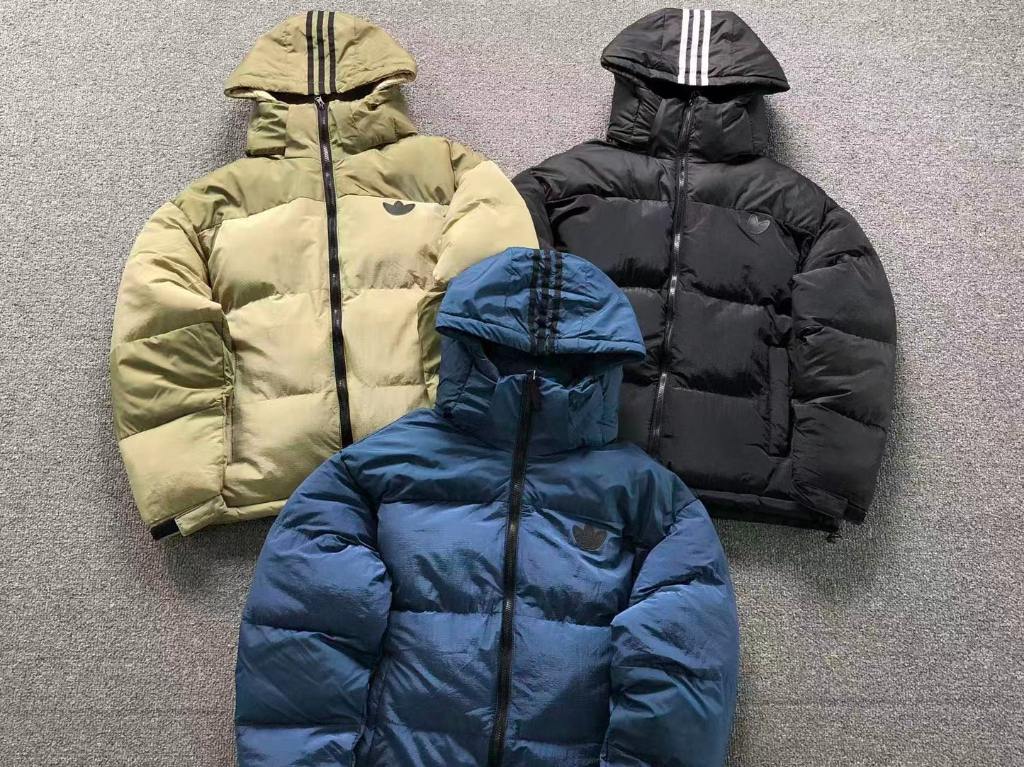 Jaqueta adidas Frostline Puffer