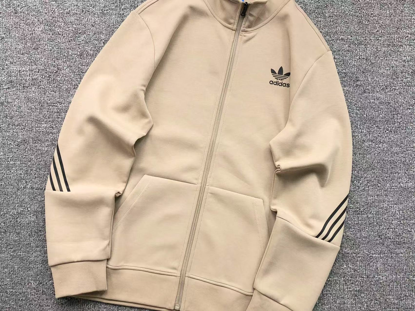 Moletom Adidas Minimal Stripe Track