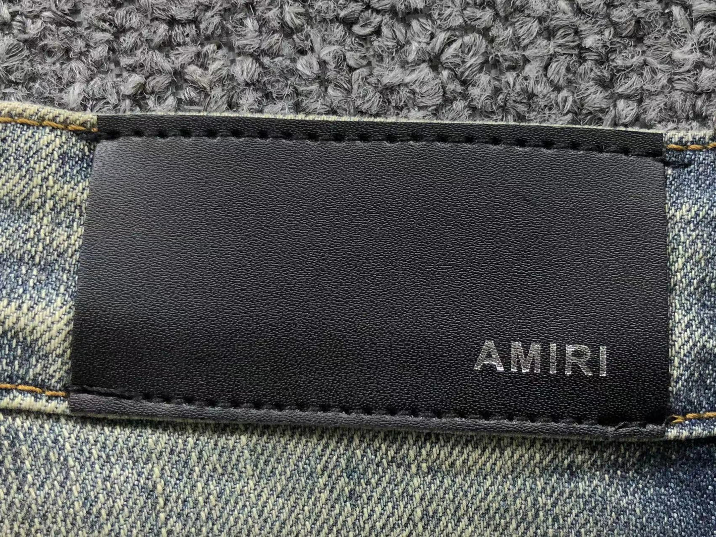 Calça AMIRI Vintage Blue Ribbed Destroyed Denim