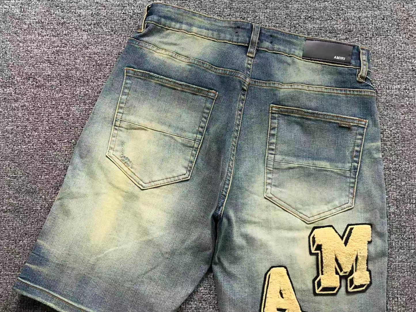 Bermuda Jeans AMIRI Vintage Patch Distressed