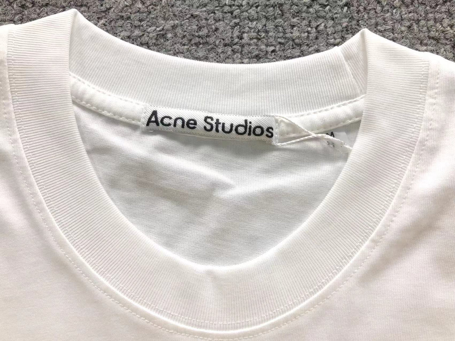 Camiseta Acne Studios 19.96 Label
